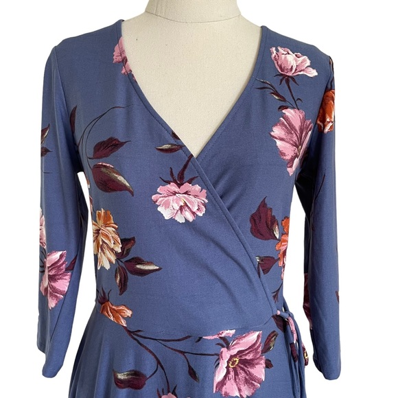 IZ BYER Sz M Blue Dress with Pink Floral Fit & Flare Faux Wrap Dress - Picture 4 of 13